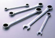 gear wrench & W gear wrench